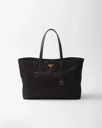 Prada Re-Edition 1978 Μεγάλη τσάντα tote από Re-Nylon και δέρμα Saffiano
