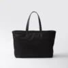 Prada Re-Edition 1978 Μεγάλη τσάντα tote από Re-Nylon και δέρμα Saffiano Prada Re-Edition 1978 Μεγάλη τσάντα tote από Re-Nylon και δέρμα Saffiano