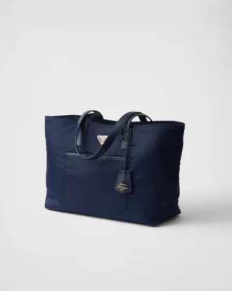 Prada Re-Edition 1978 Μεσαίου μεγέθους τσάντα tote από Re-Nylon και δέρμα Saffiano