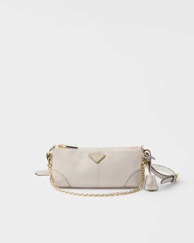 Prada Re-Edition 2002 Μεσαίου Μεγέθους Δερμάτινη Τσάντα Ώμου Prada Re-Edition 2002 Μεσαίου Μεγέθους Δερμάτινη Τσάντα Ώμου