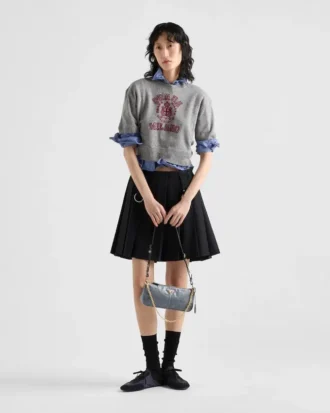 Prada Re-Edition 2002 Μεσαίου Μεγέθους Δερμάτινη Τσάντα Ώμου