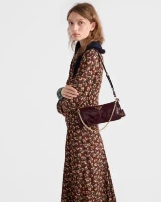 Prada Re-Edition 2002 Μεσαίου Μεγέθους Δερμάτινη Τσάντα Ώμου