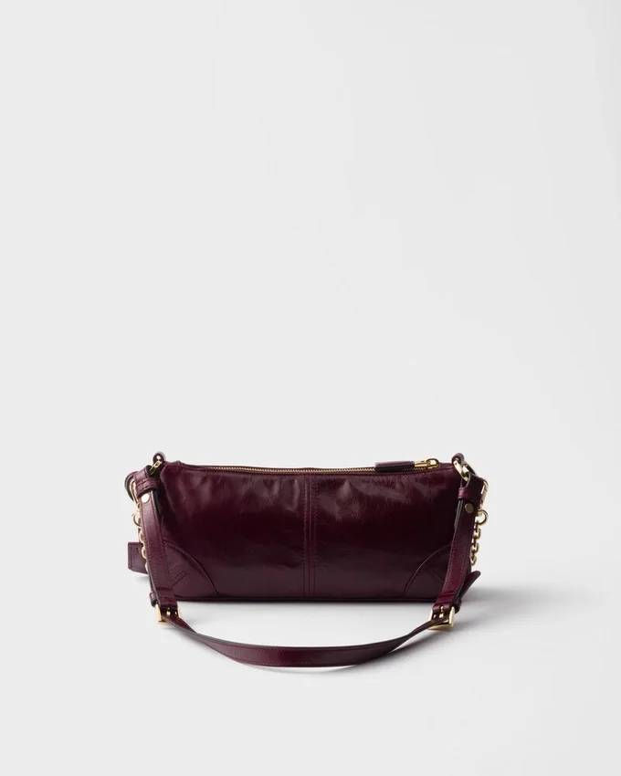 Prada Re-Edition 2002 Μεσαίου Μεγέθους Δερμάτινη Τσάντα Ώμου Prada Re-Edition 2002 Μεσαίου Μεγέθους Δερμάτινη Τσάντα Ώμου