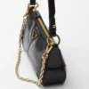 Prada Re-Edition 2002 Μεσαίου Μεγέθους Δερμάτινη Τσάντα Ώμου Prada Re-Edition 2002 Μεσαίου Μεγέθους Δερμάτινη Τσάντα Ώμου