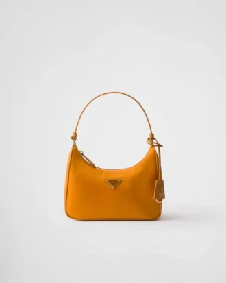 Prada Re-Edition 2005 Re-Nylon και Saffiano Mini Bag