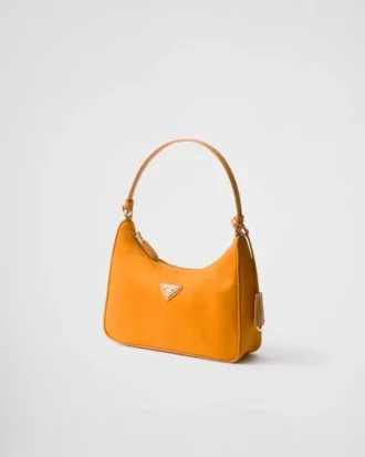 Prada Re-Edition 2005 Re-Nylon και Saffiano Mini Bag