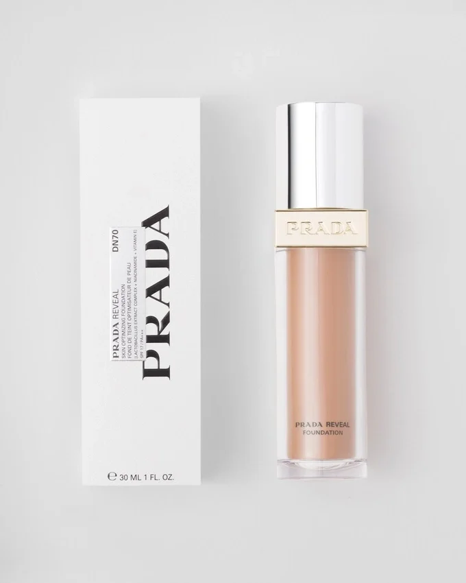 Prada Reveal Skin Optimizing Foundation – Dn70 – Σκούρο ουδέτερο Prada Reveal Skin Optimizing Foundation – Dn70 – Σκούρο ουδέτερο
