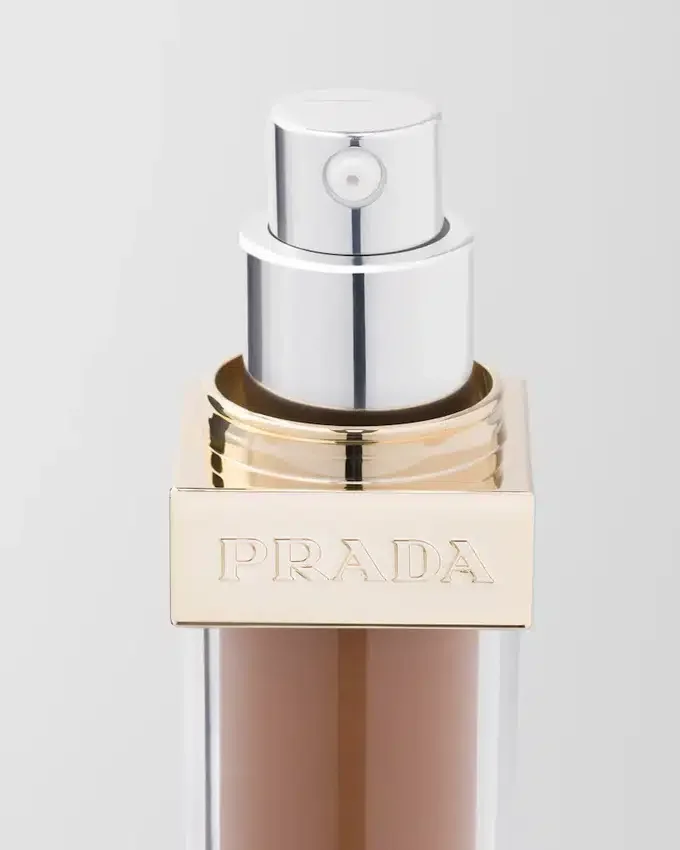 Prada Reveal Skin Optimizing Foundation – Dw75 – Σκούρο Ζεστό Prada Reveal Skin Optimizing Foundation – Dw75 – Σκούρο Ζεστό