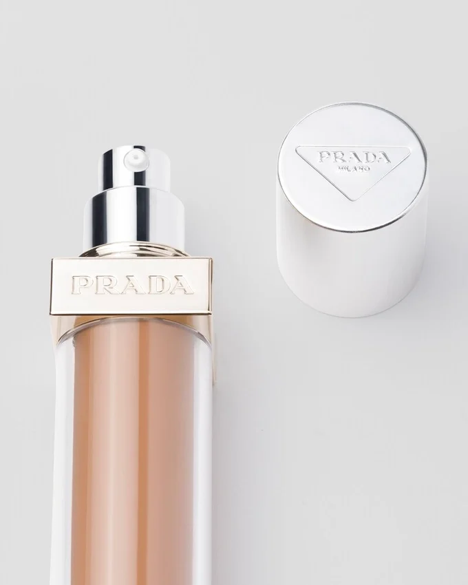 Prada Reveal Skin Optimizing Foundation – Dw75 – Σκούρο Ζεστό Prada Reveal Skin Optimizing Foundation – Dw75 – Σκούρο Ζεστό