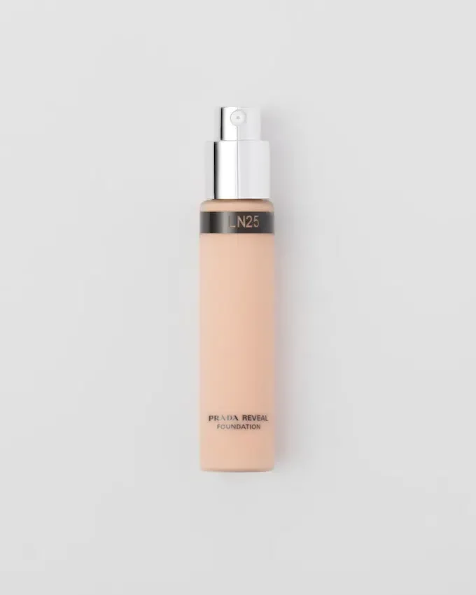 Prada Reveal Skin Optimizing Foundation Refill – Ln25 – Light Neutral Prada Reveal Skin Optimizing Foundation Refill – Ln25 – Light Neutral