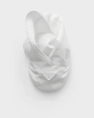 Πτυσσόμενο καπέλο τύπου μπουκέτο από Re-Nylon