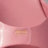 Σανδάλια με χαμηλό τακούνι από λουστρίνι Σανδάλια με χαμηλό τακούνι από λουστρίνι