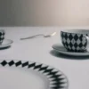 Σετ δύο πορσελάνινων φλιτζανιών καπουτσίνο – Checkerboard Σετ δύο πορσελάνινων φλιτζανιών καπουτσίνο – Checkerboard