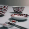 Σετ δύο πορσελάνινων μπολ για σάλτσες – Vienna Red Σετ δύο πορσελάνινων μπολ για σάλτσες – Vienna Red