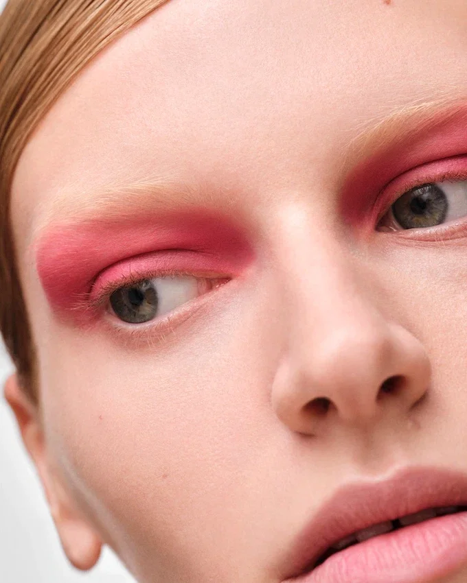 Σκιά ματιών Prada Dimensions – 06 – Pulp Σκιά ματιών Prada Dimensions – 06 – Pulp