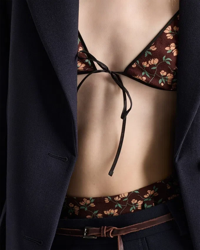 Σουτιέν από ζορζέτα με floral print Σουτιέν από ζορζέτα με floral print