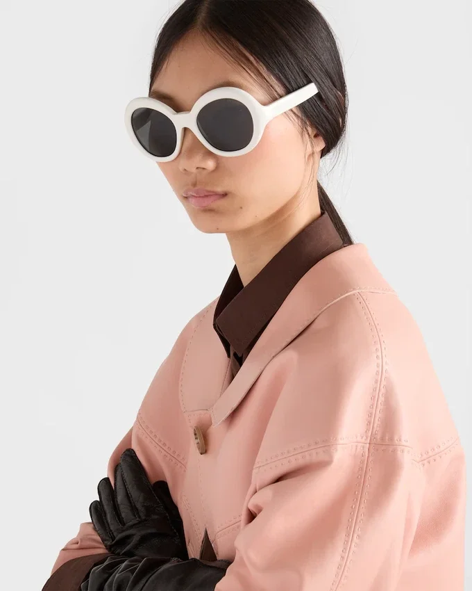 Συλλογή γυαλιών Prada Συλλογή γυαλιών Prada