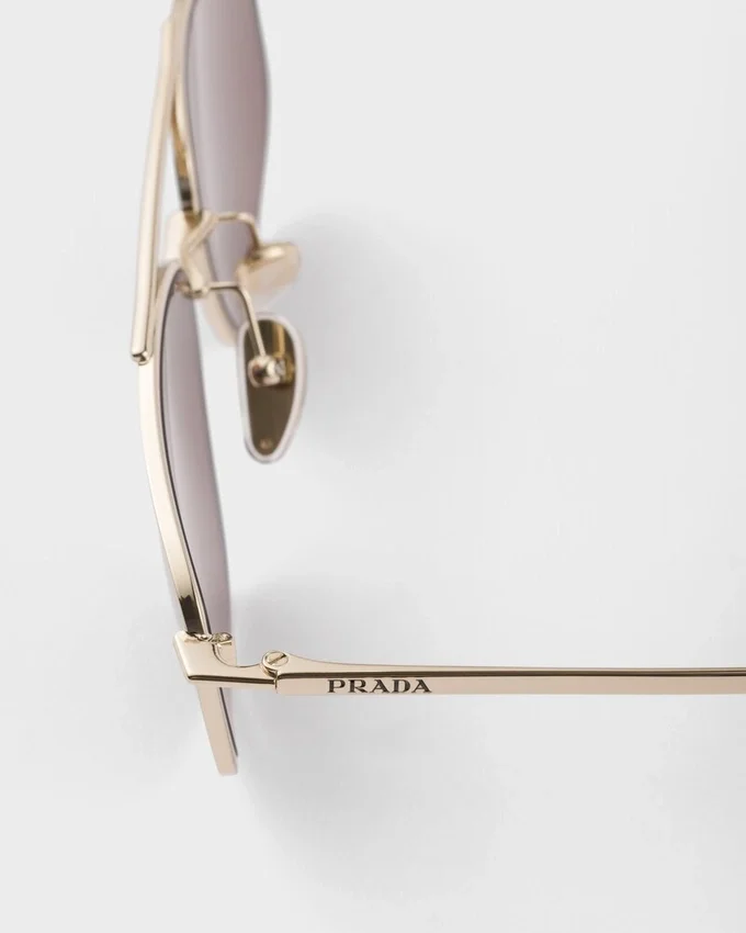 Συλλογή γυαλιών Prada Συλλογή γυαλιών Prada