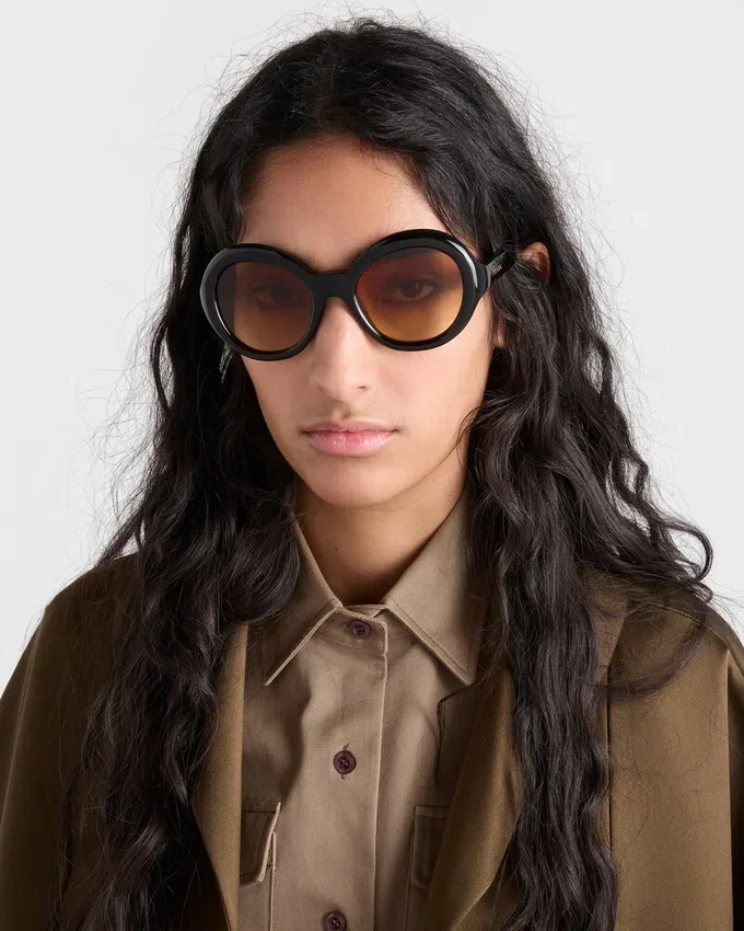 Συλλογή γυαλιών Prada Συλλογή γυαλιών Prada