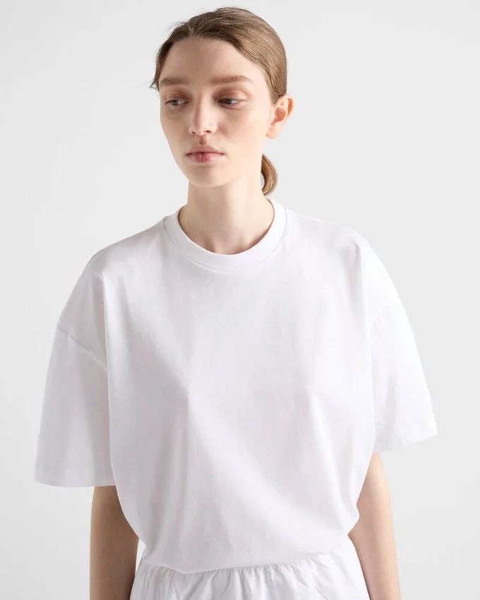 Τ-shirt από τζέρσεϊ σε oversized γραμμή Τ-shirt από τζέρσεϊ σε oversized γραμμή