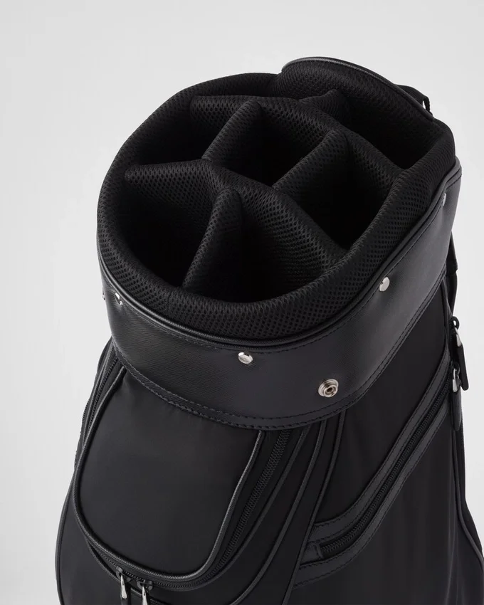Τσάντα γκολφ από Re-Nylon και Saffiano Τσάντα γκολφ από Re-Nylon και Saffiano