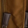 Τσάντα ώμου από Re-Nylon και δέρμα Τσάντα ώμου από Re-Nylon και δέρμα