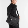 Τσάντα ώμου από Re-Nylon και δέρμα Saffiano Τσάντα ώμου από Re-Nylon και δέρμα Saffiano