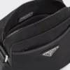 Τσάντα ώμου από Re-Nylon και δέρμα Saffiano Τσάντα ώμου από Re-Nylon και δέρμα Saffiano
