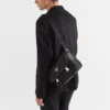 Τσάντα ώμου από Re-Nylon και δέρμα Saffiano Τσάντα ώμου από Re-Nylon και δέρμα Saffiano