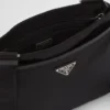 Τσάντα ώμου από Re-Nylon και Saffiano Τσάντα ώμου από Re-Nylon και Saffiano