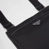 Τσάντα ώμου από Re-Nylon και Saffiano Τσάντα ώμου από Re-Nylon και Saffiano
