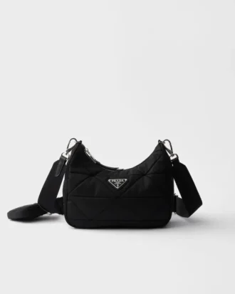 Τσάντα ώμου με επένδυση από Re-Nylon