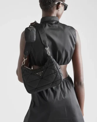 Τσάντα ώμου με επένδυση από Re-Nylon