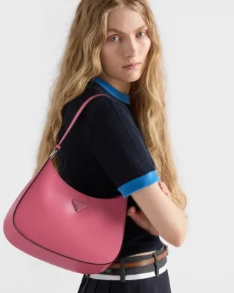 Τσάντα ώμου Prada Cleo από βουρτσισμένο δέρμα