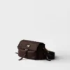 Τσάντα ώμου Prada Explore Medium από δέρμα Nappa με πτερύγιο Τσάντα ώμου Prada Explore Medium από δέρμα Nappa με πτερύγιο