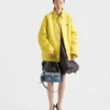 Τσάντα ώμου Prada Explore Medium από δέρμα Nappa με πτερύγιο Τσάντα ώμου Prada Explore Medium από δέρμα Nappa με πτερύγιο