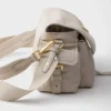 Τσάντα ώμου Prada Explore Medium από δέρμα Nappa με πτερύγιο Τσάντα ώμου Prada Explore Medium από δέρμα Nappa με πτερύγιο