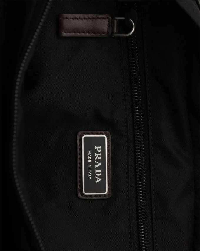 Τσάντα ώμου Prada Speedrock από Re-Nylon και δέρμα Τσάντα ώμου Prada Speedrock από Re-Nylon και δέρμα