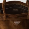 Τσάντα Prada Bonnie από σουέτ Τσάντα Prada Bonnie από σουέτ