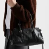 Τσάντα Prada Bonnie Medium από δέρμα με παλαιωμένη όψη Τσάντα Prada Bonnie Medium από δέρμα με παλαιωμένη όψη