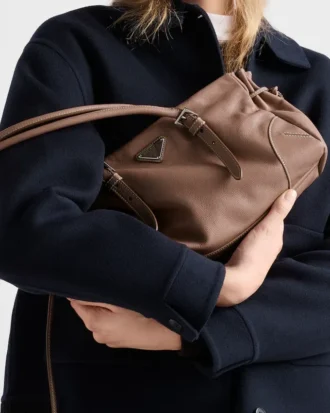 Τσάντα Prada Bonnie Medium από δέρμα με παλαιωμένη όψη
