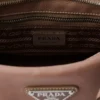 Τσάντα Prada Bonnie Medium από δέρμα με παλαιωμένη όψη Τσάντα Prada Bonnie Medium από δέρμα με παλαιωμένη όψη