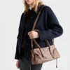 Τσάντα Prada Bonnie Medium από δέρμα με παλαιωμένη όψη Τσάντα Prada Bonnie Medium από δέρμα με παλαιωμένη όψη
