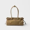 Τσάντα Prada Bonnie Medium από δέρμα Nubuck Τσάντα Prada Bonnie Medium από δέρμα Nubuck