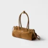 Τσάντα Prada Bonnie Medium από σουέτ Τσάντα Prada Bonnie Medium από σουέτ