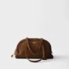 Τσάντα Prada Bowling Medium από σουέτ Τσάντα Prada Bowling Medium από σουέτ