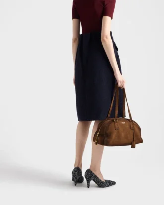 Τσάντα Prada Bowling Medium από σουέτ
