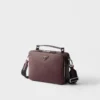 Τσάντα Prada Brique Medium από δέρμα Saffiano Τσάντα Prada Brique Medium από δέρμα Saffiano