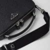 Τσάντα Prada Brique Medium από δέρμα Saffiano Τσάντα Prada Brique Medium από δέρμα Saffiano