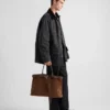 Τσάντα Prada Buckle από σουέτ με ζώνη Τσάντα Prada Buckle από σουέτ με ζώνη